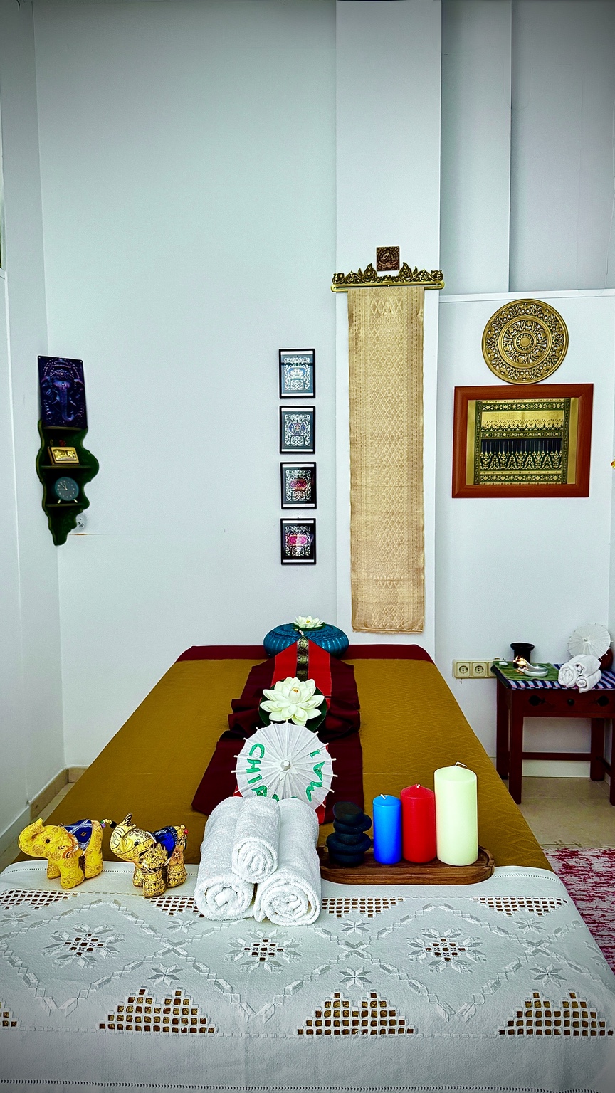 Thai massage room with towels